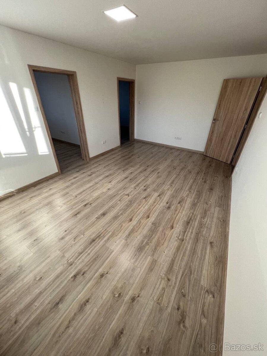 Na predaj /prenájom: 3-izbový byt po kompletnej rekonštrukci - 13