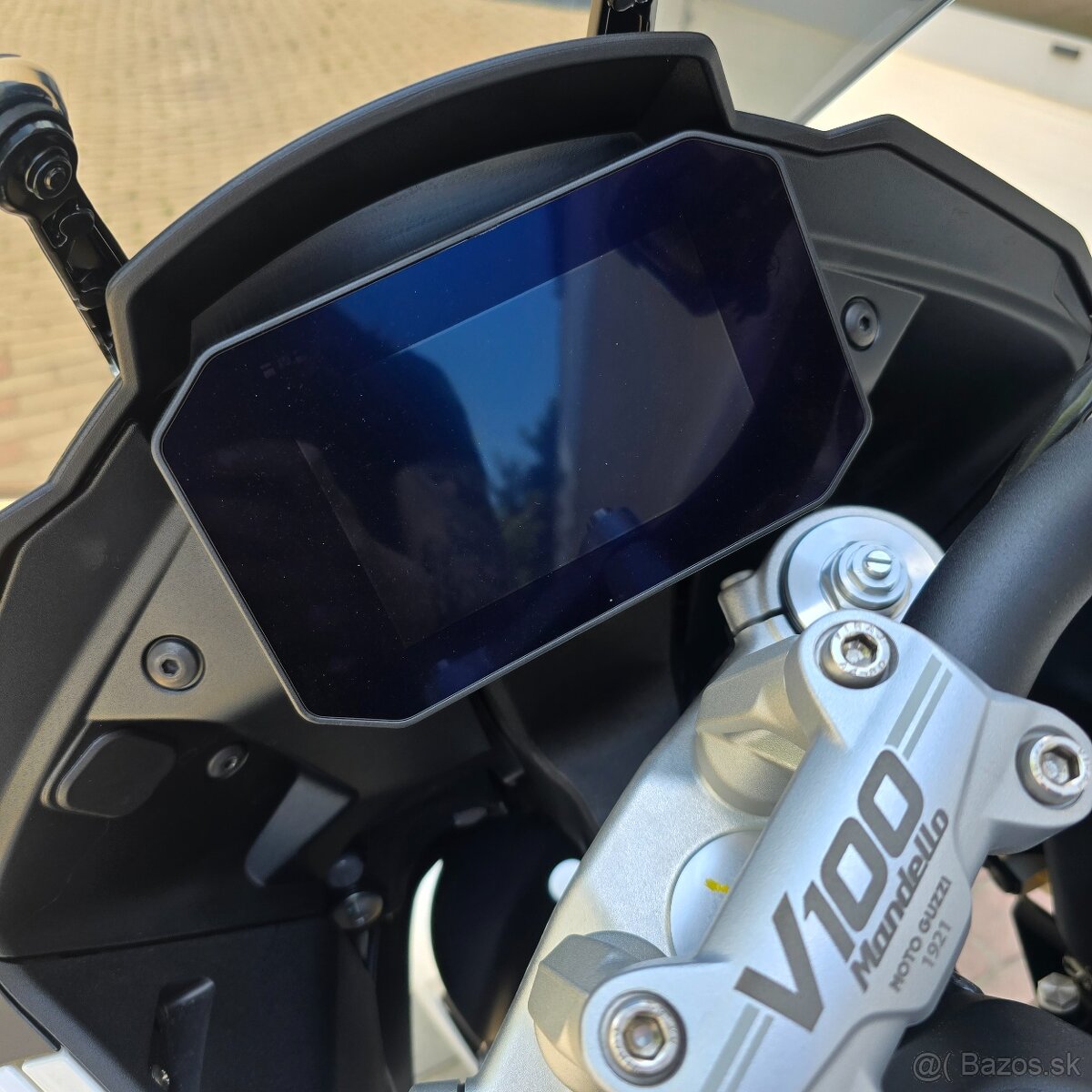 Moto Guzzi V100 Mandello - 13