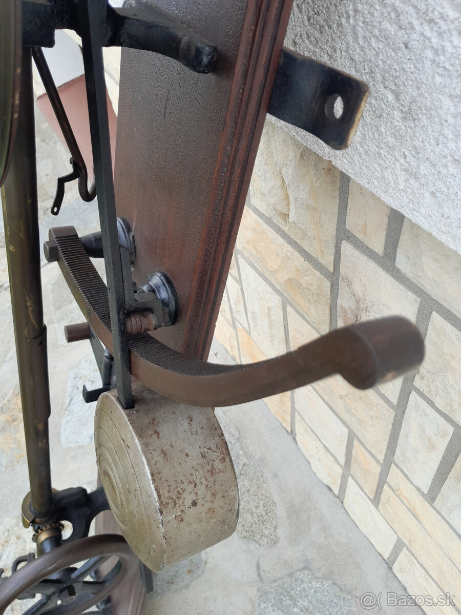 Stroj na testování pružnosti příze. John Nesbitt ltd Manches - 13