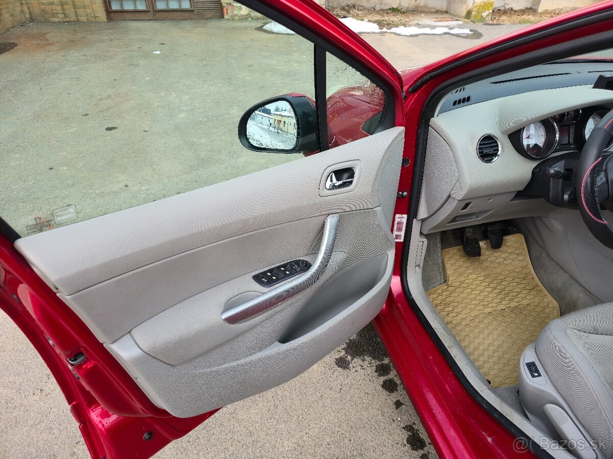 Peugeot 308 1.6 benzín 110KW - 13