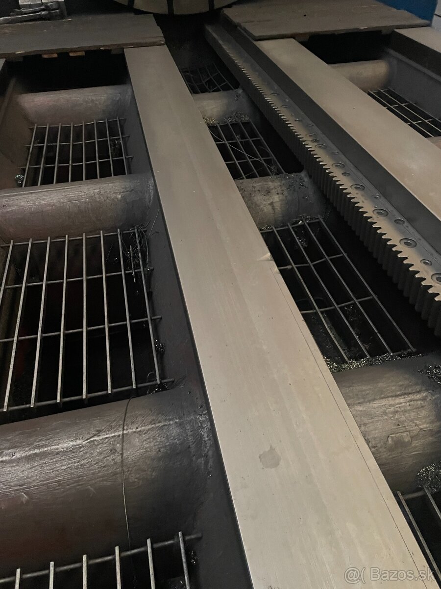 Těžký soustruh SIU250 točná délka 9metrů - 13