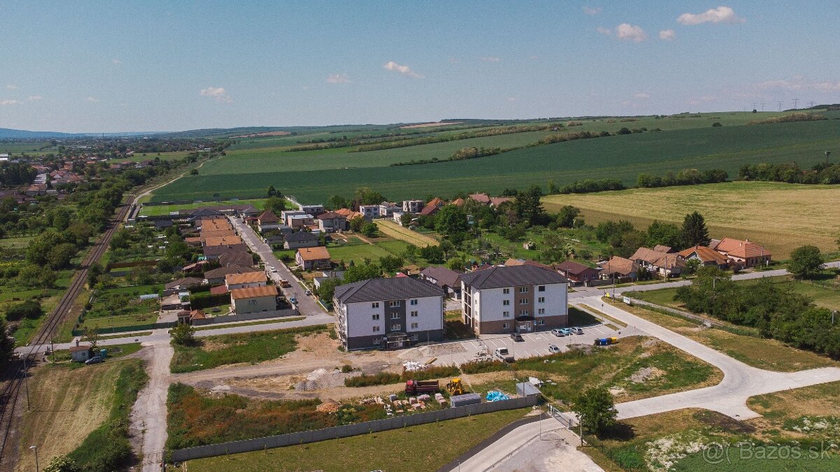 3 IZBOVÝ BYT + 2 PARKOVACIE MIESTA, NOVOSTAVBA - LUDA - 13