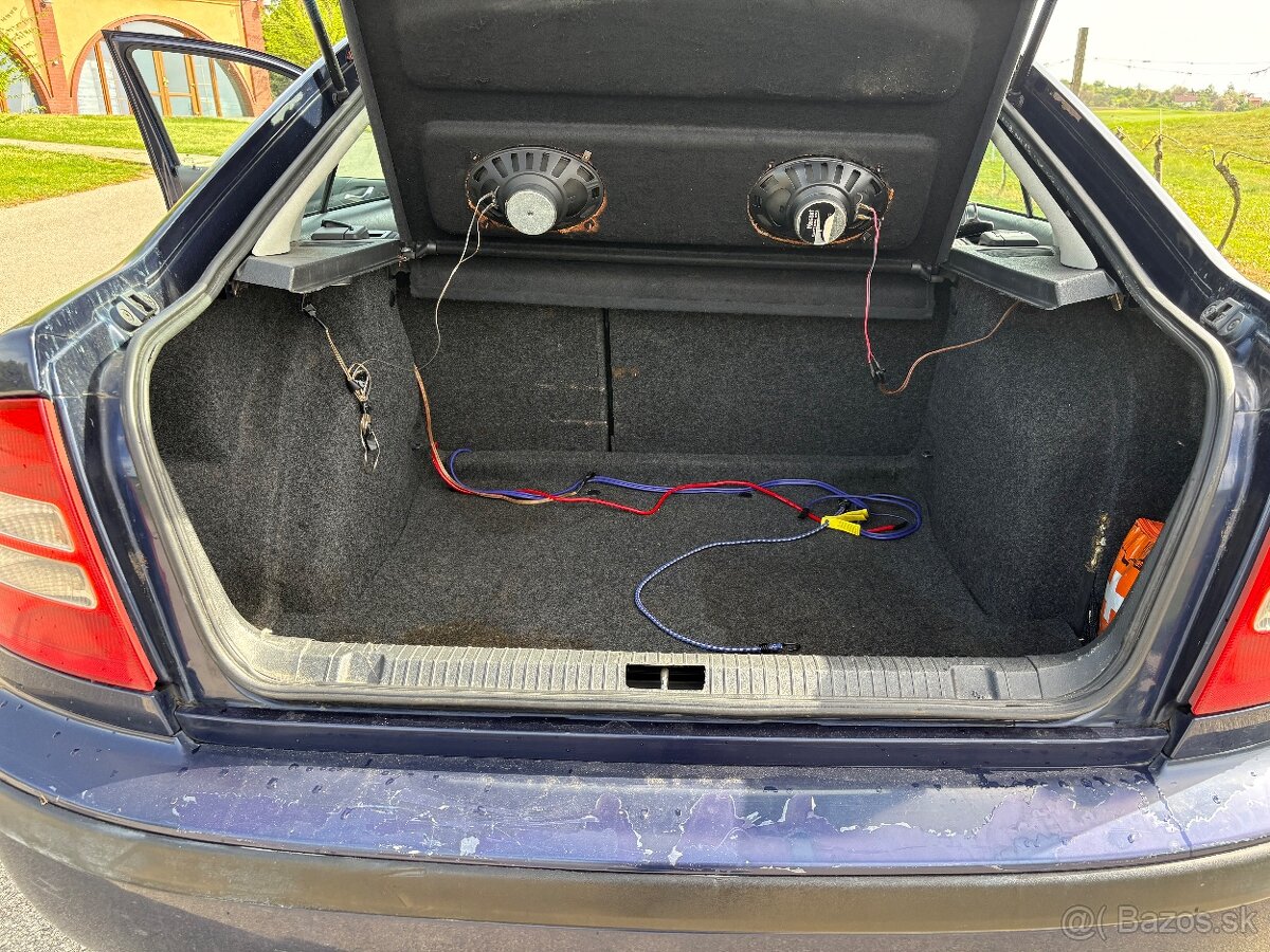 ŠKODA OCTAVIA 2.0 MPi - 13