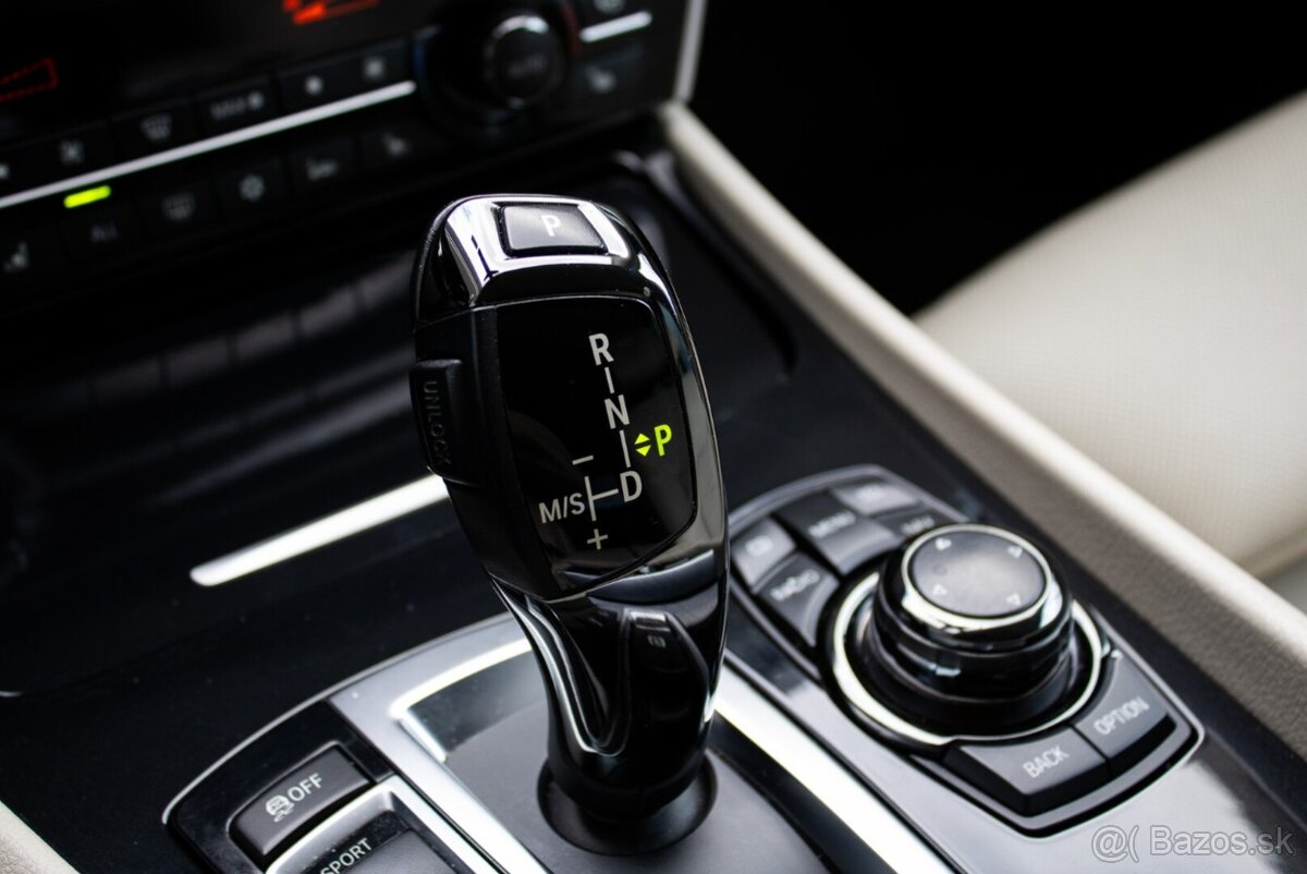 BMW RAD 5 535D XDRIVE GT - 13