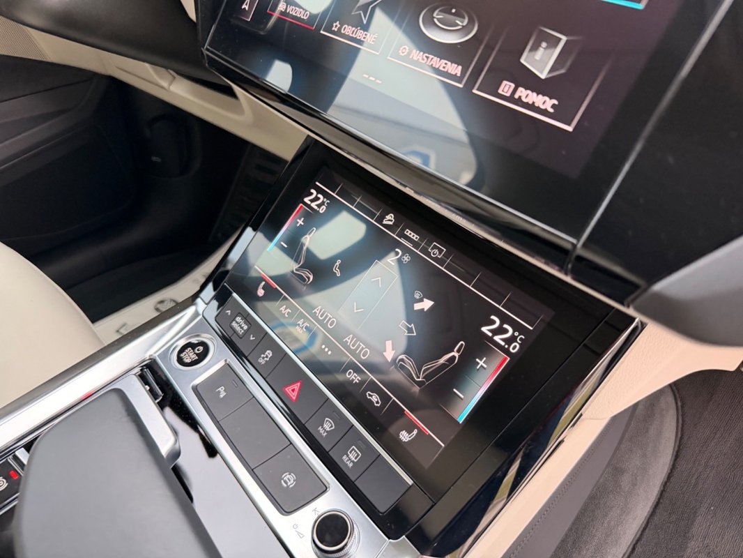 Audi E-tron 50 quattro S line - 13