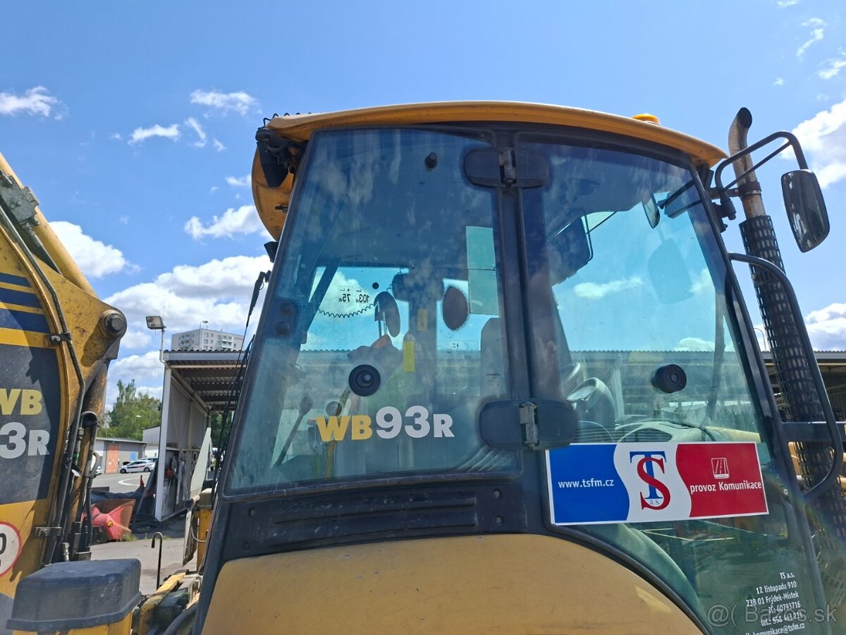 KOMATSU WB93R 4X4 - 13