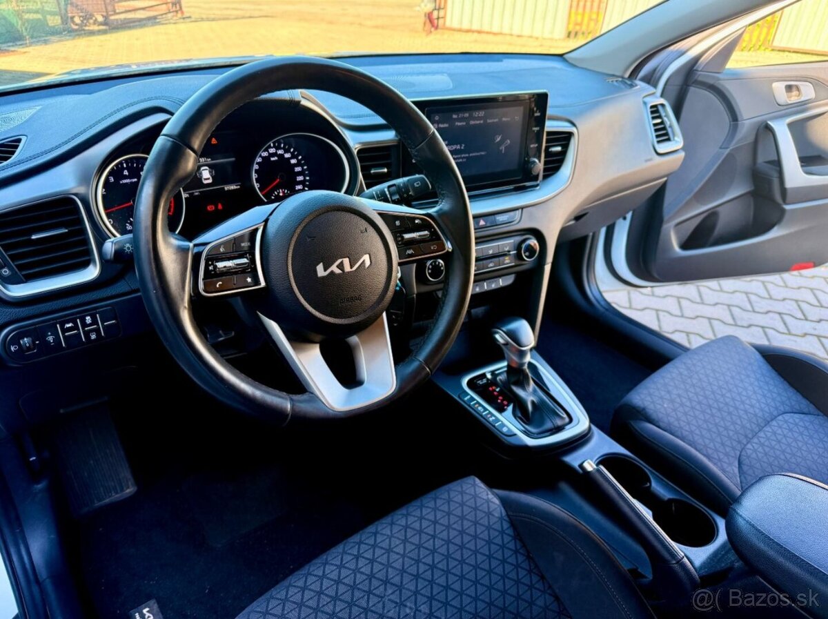 Kia Ceed 1.5T-GDI-118kW-AUTOMAT-ČR-DPH - 13