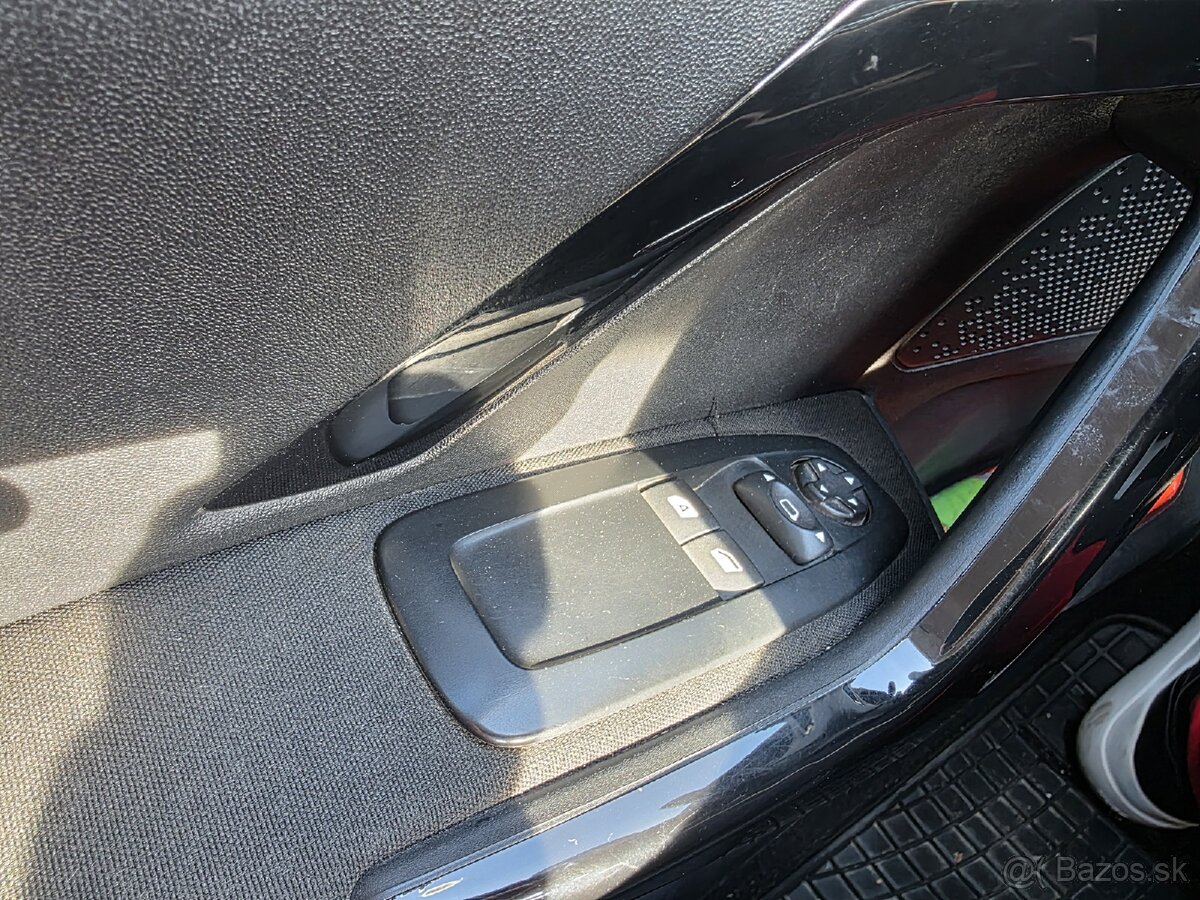 Peugeot 208 1.2 PureTech Active - 13