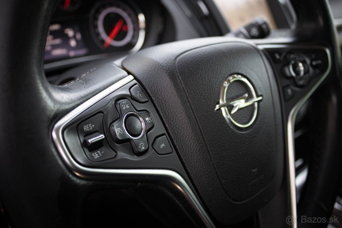 Opel Insignia ST 2.0 CDTi 4x4 A/T - 13