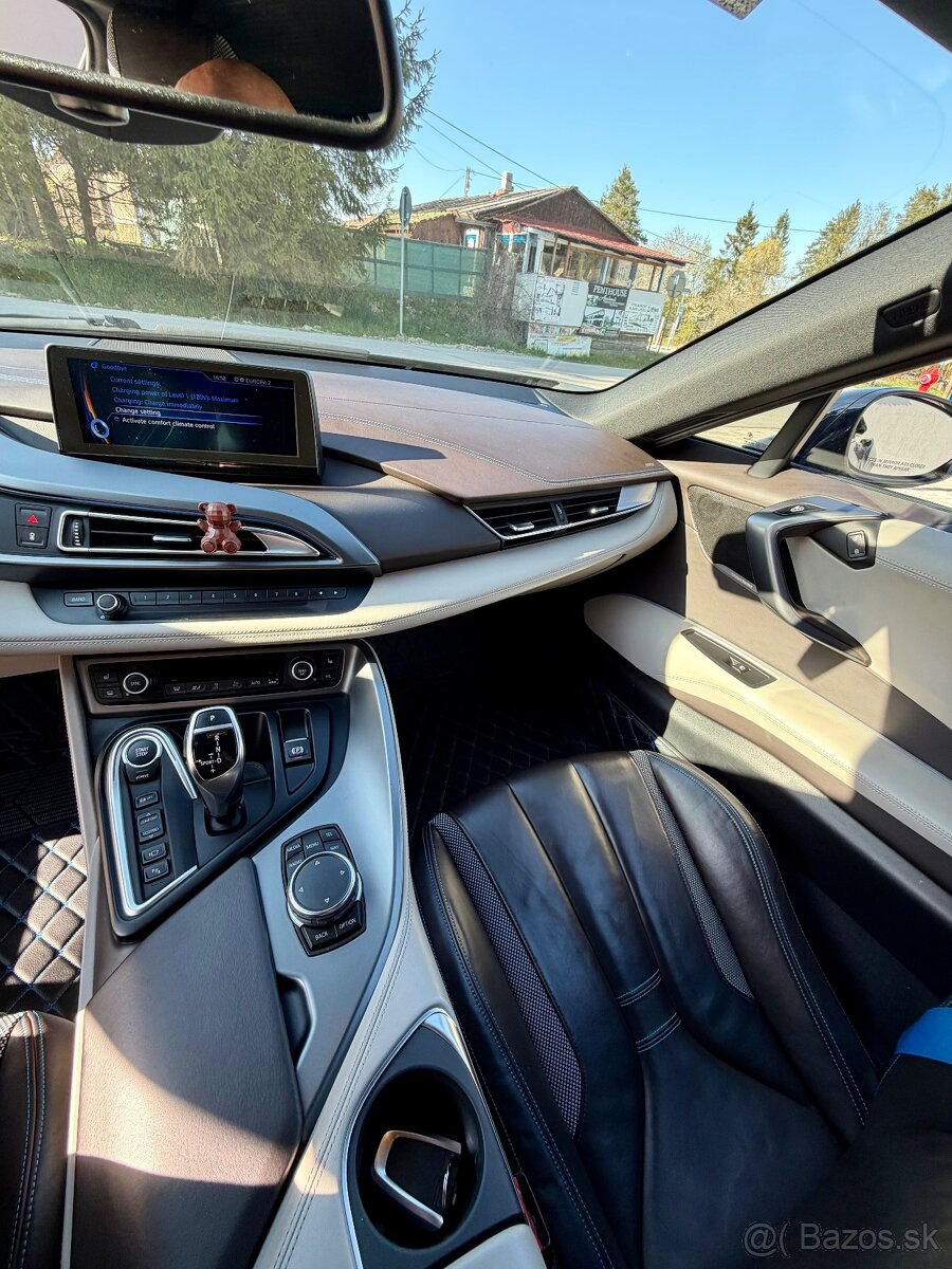 Predám BMW I8 - 13