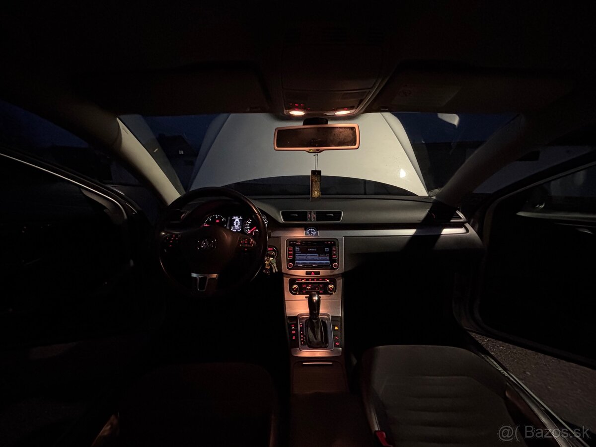 Volkswagen Passat B7 2.0 TDI DSG - 13