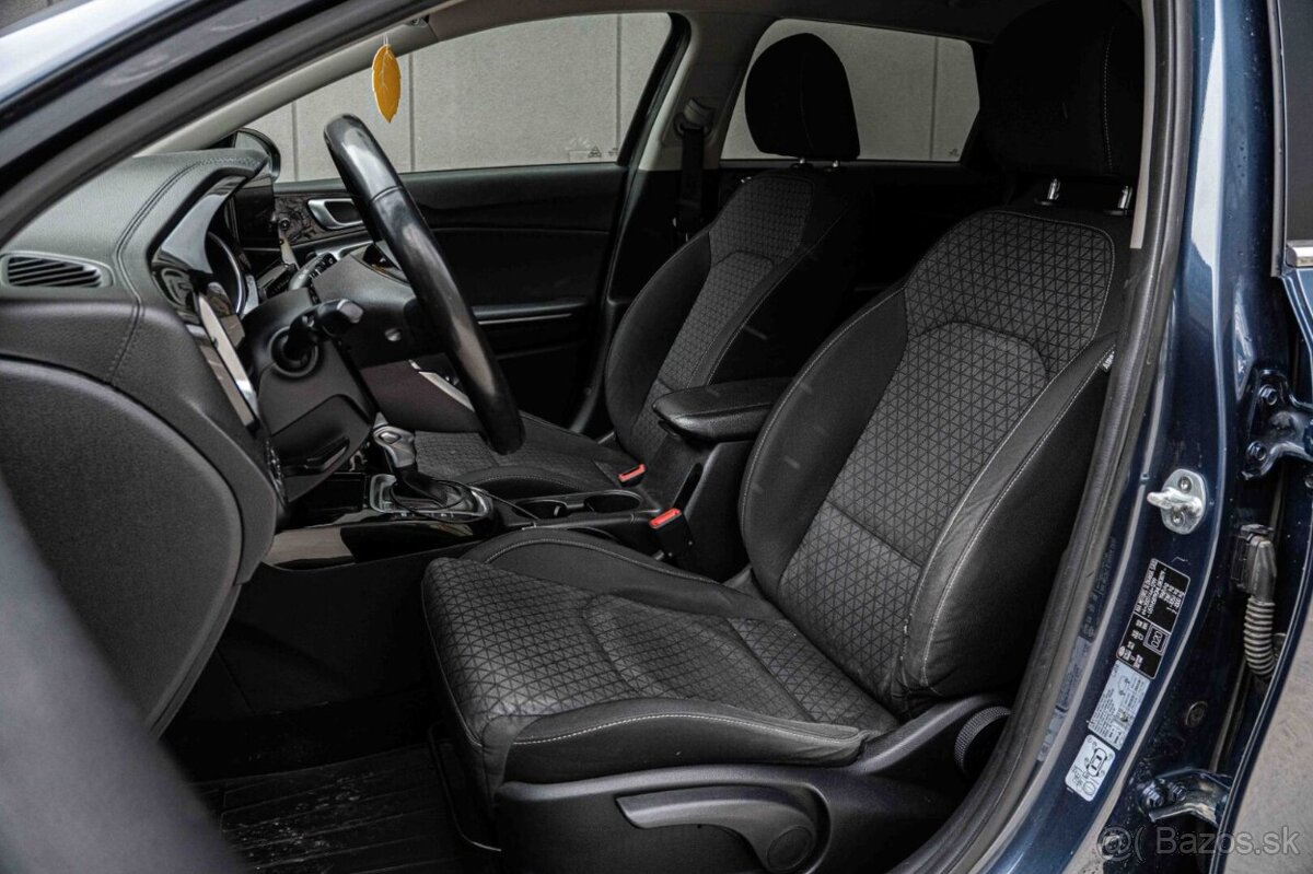 Kia Ceed 1.6 CRDi mHEV Gold A/T - 13