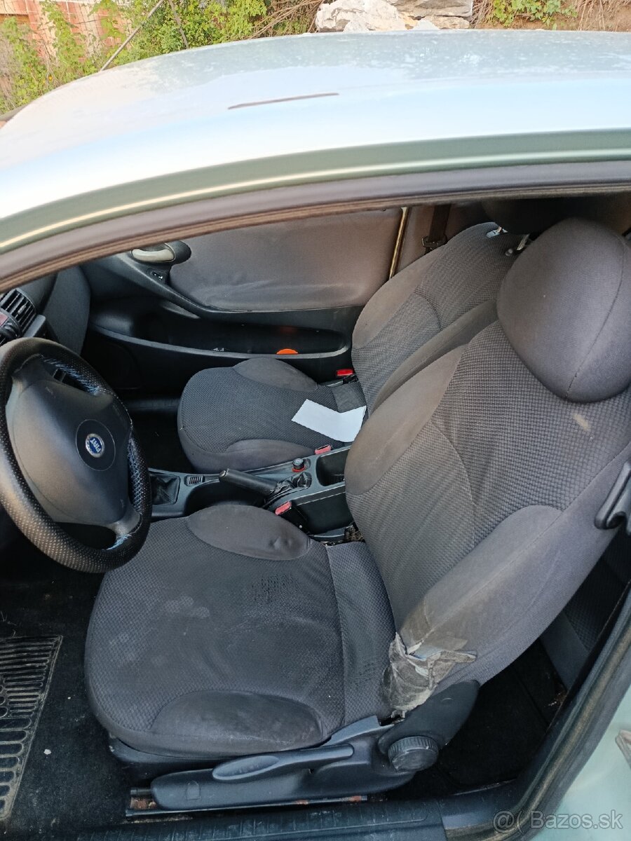 Predám Fiat Stilo 1.4 benzín - 13