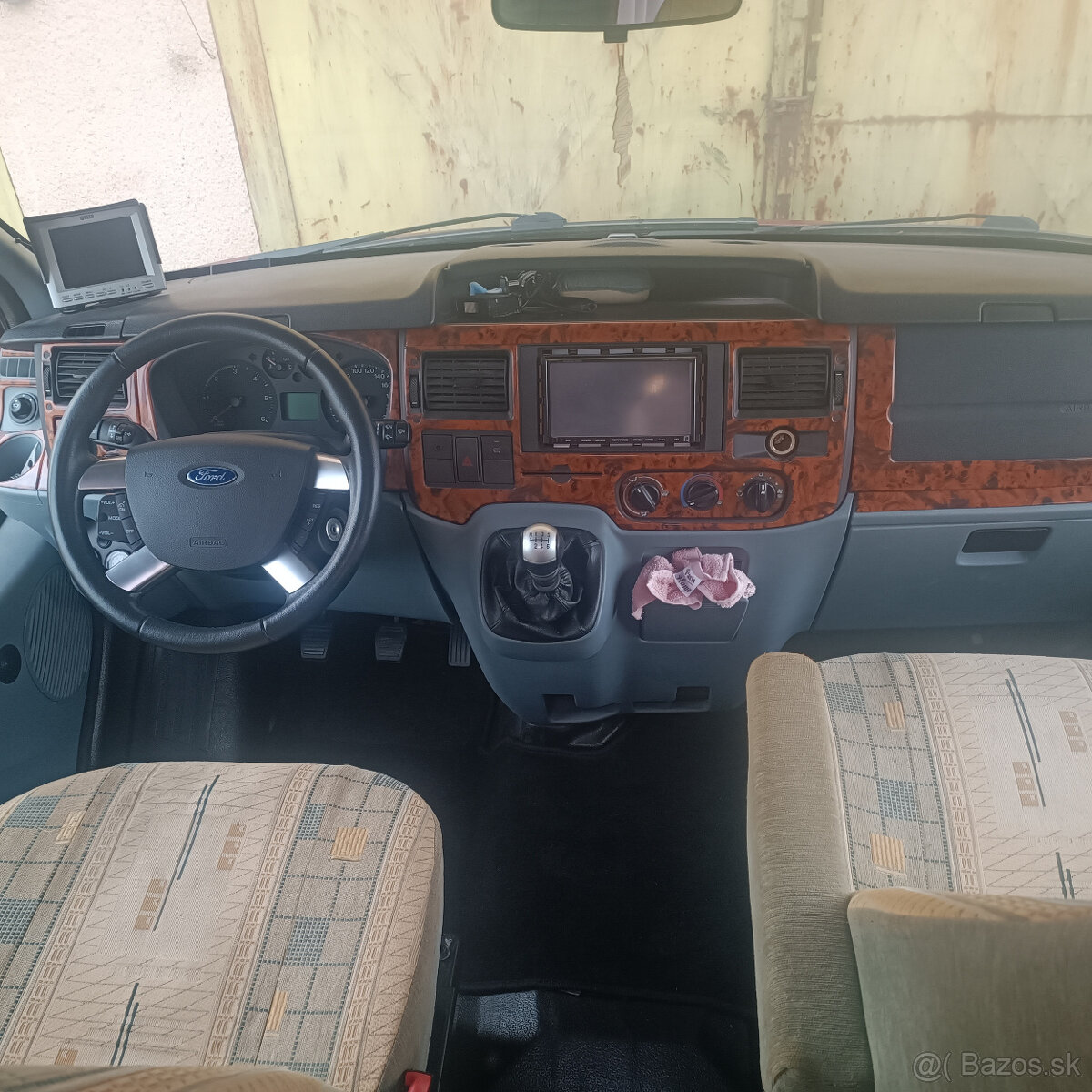 Predám Ford Tranzit karavan - 13