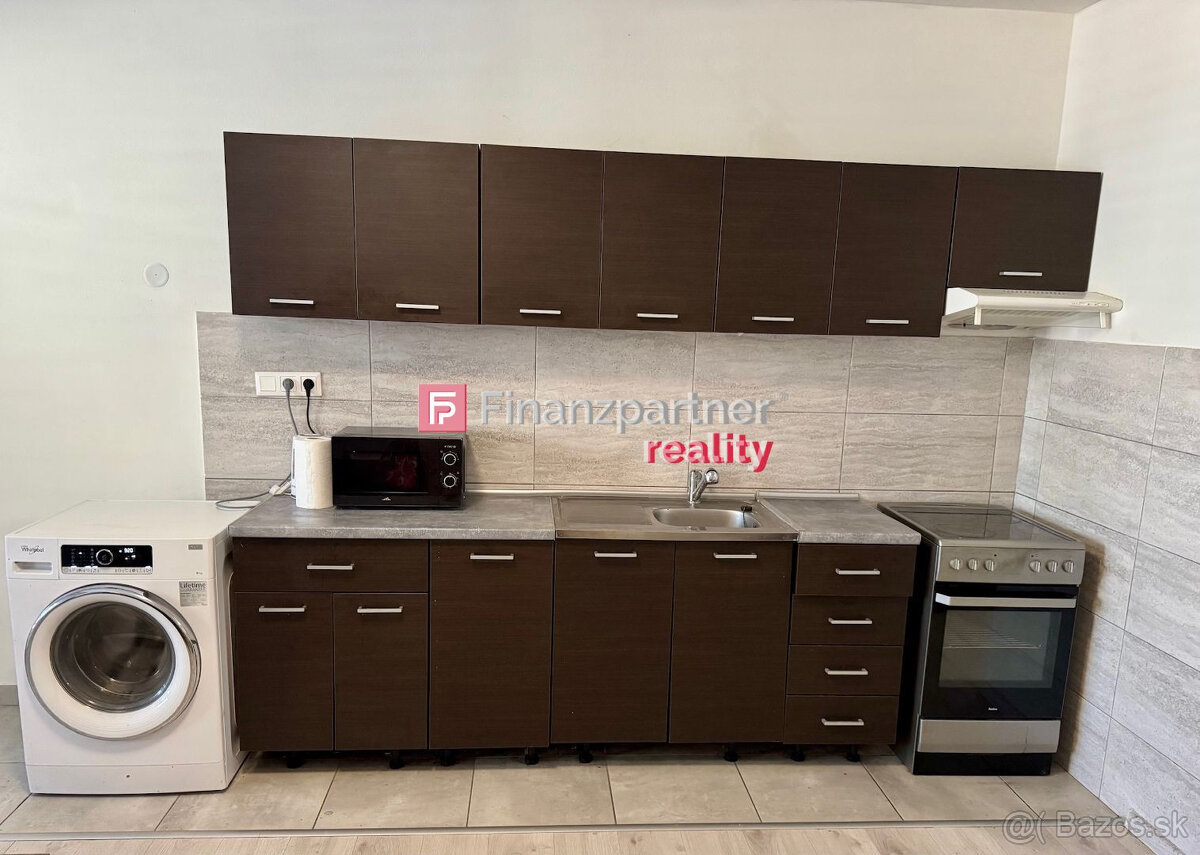 NOVINKA - Rodinný dom Piešťany Bratislavská ul. - 3 samostat - 13