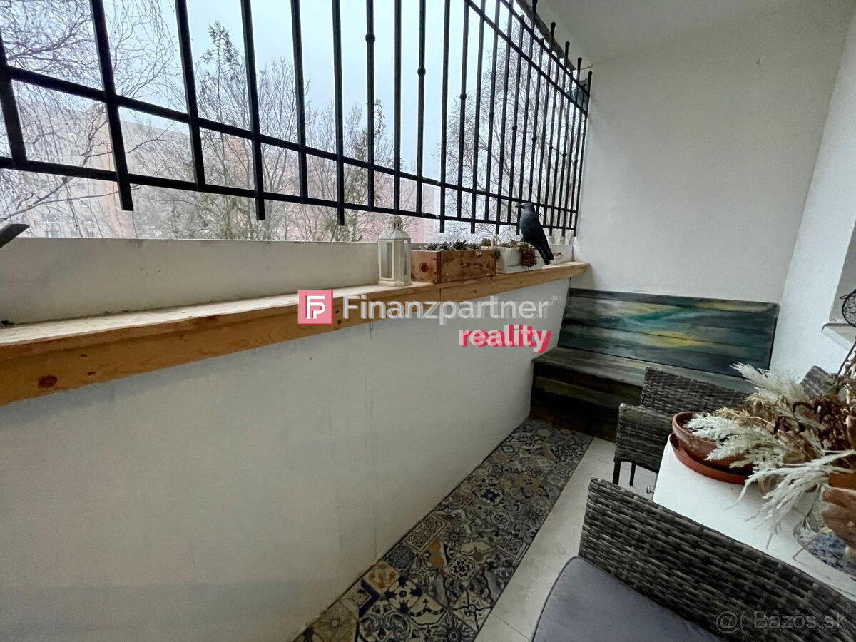 Na predaj prerobený 3-izbový byt v tichej lokalite - 13