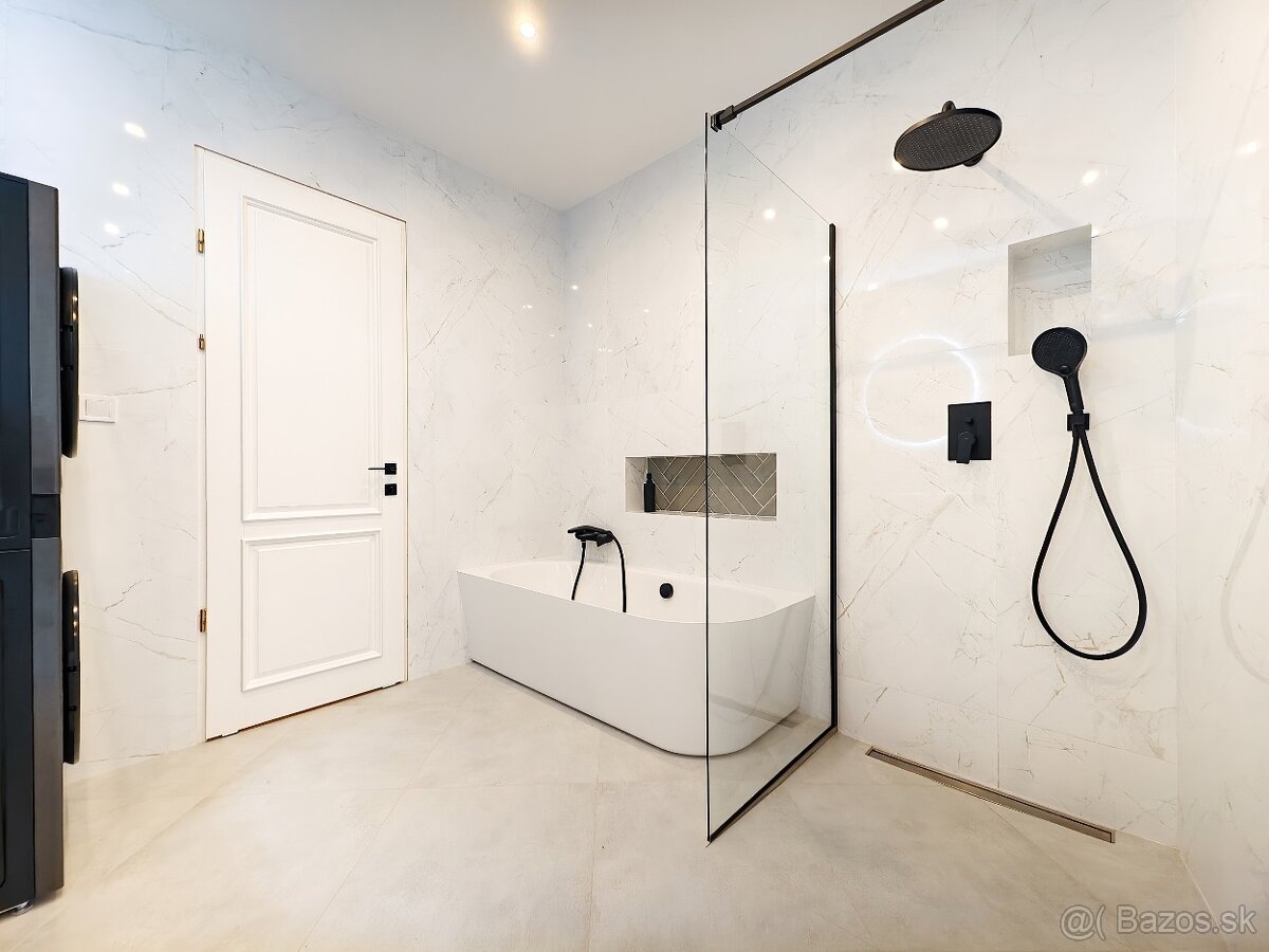 Exkluzívny zrekonštruovaný trojizbový staromestský byt. - 13