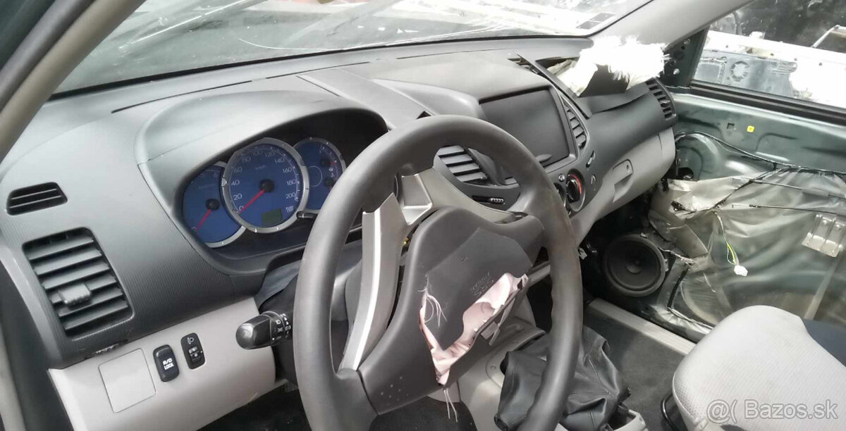 Mitsubishi L200 2,5DiD 100kw - 13
