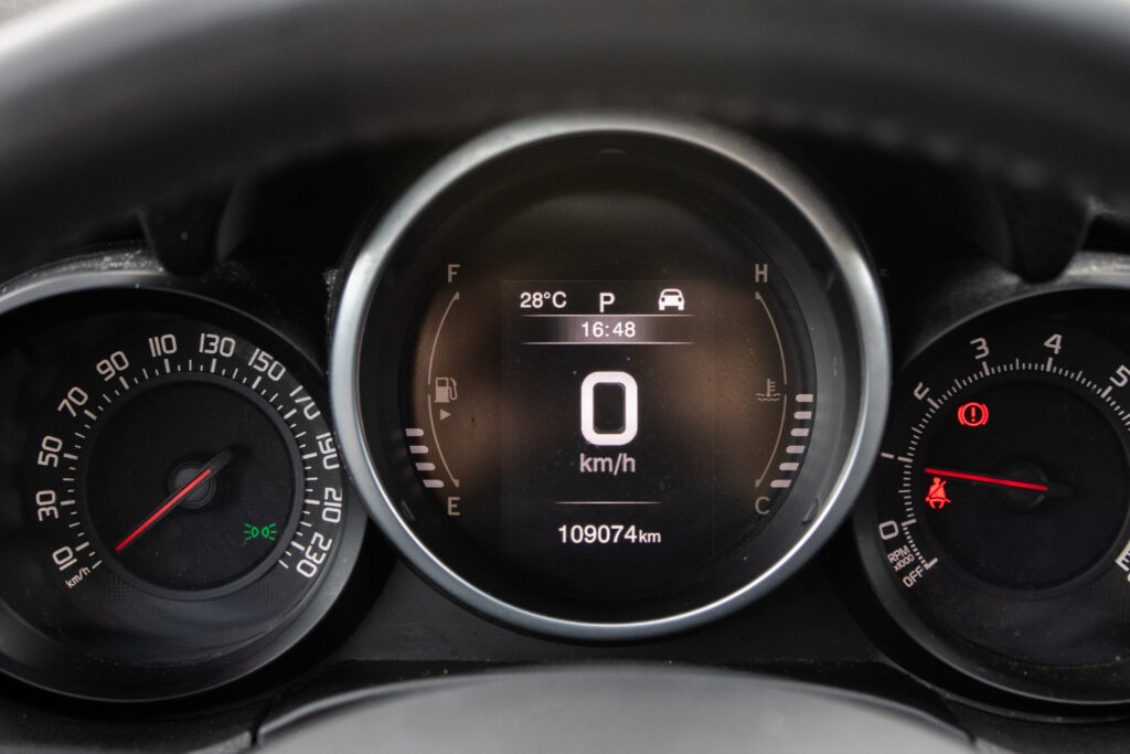 Fiat 500X (2016) - 13