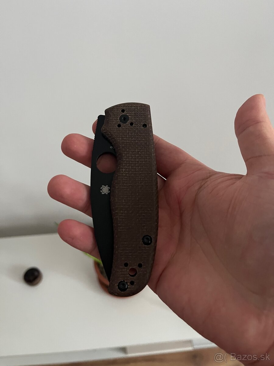 Vreckový nôž Spyderco Shaman - 13