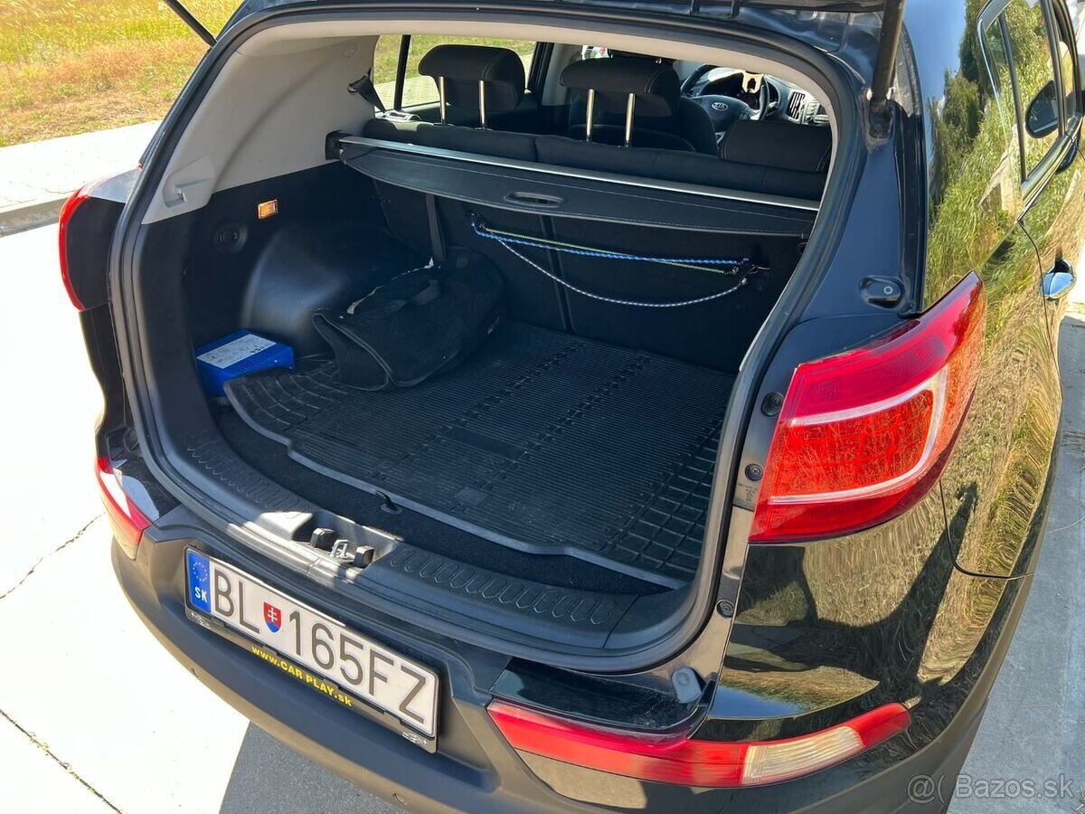 KIA Sportage 2.0 CRDI AT/6 - 13