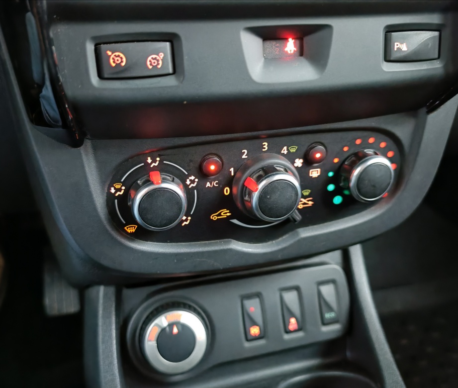 Dacia Duster 1.5 dCi 80KW Comfort 4x4 - 13