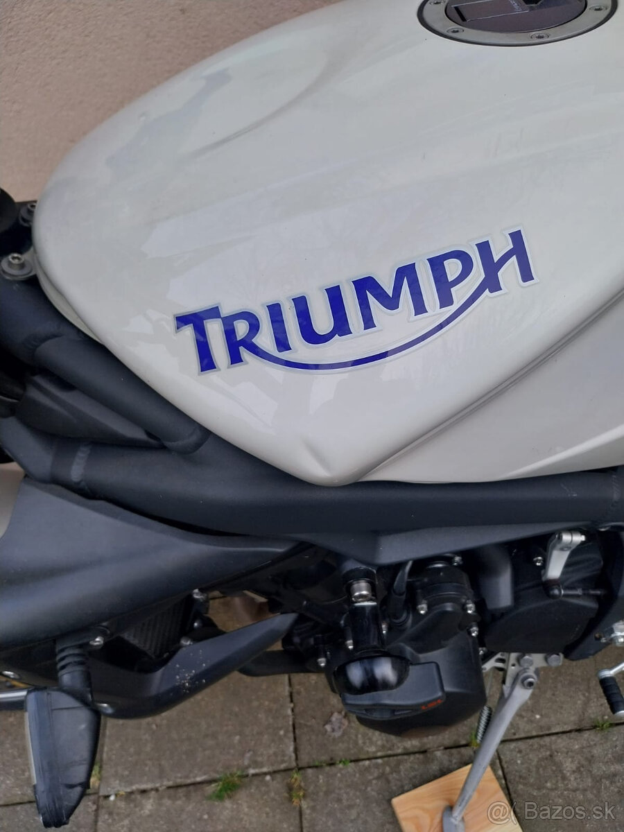 Triumph StreetTriple 675 - 13