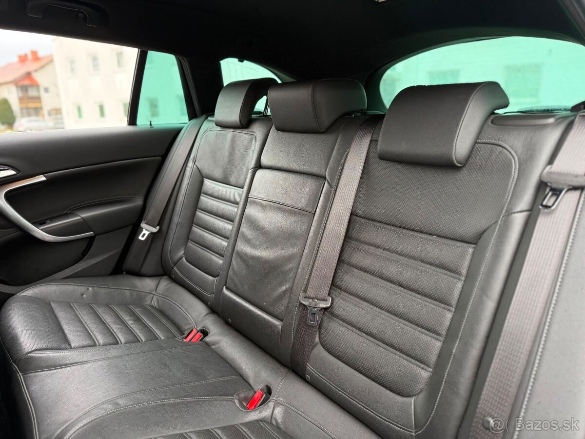Opel Insignia Country Tourer - 13