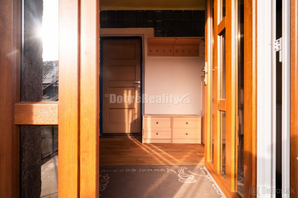 ZNÍŽILI SME PRE VÁS CENU Veľkometrážny rodinný dom s projek - 13