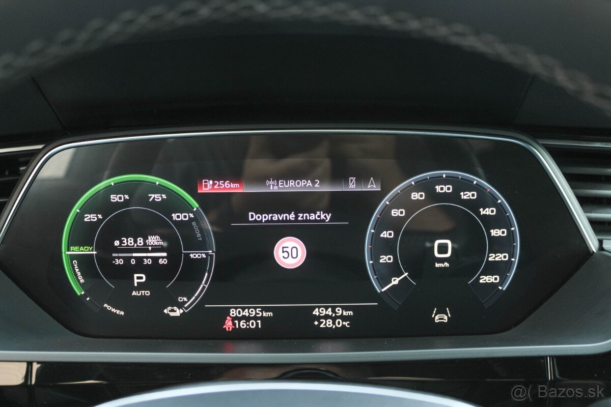 Audi E-tron 55 quattro S line - 13