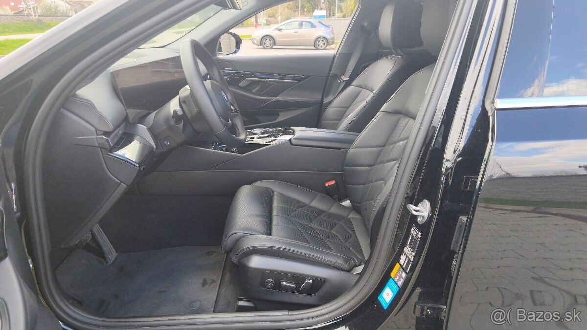 BMW I5 eDrive40 - 13
