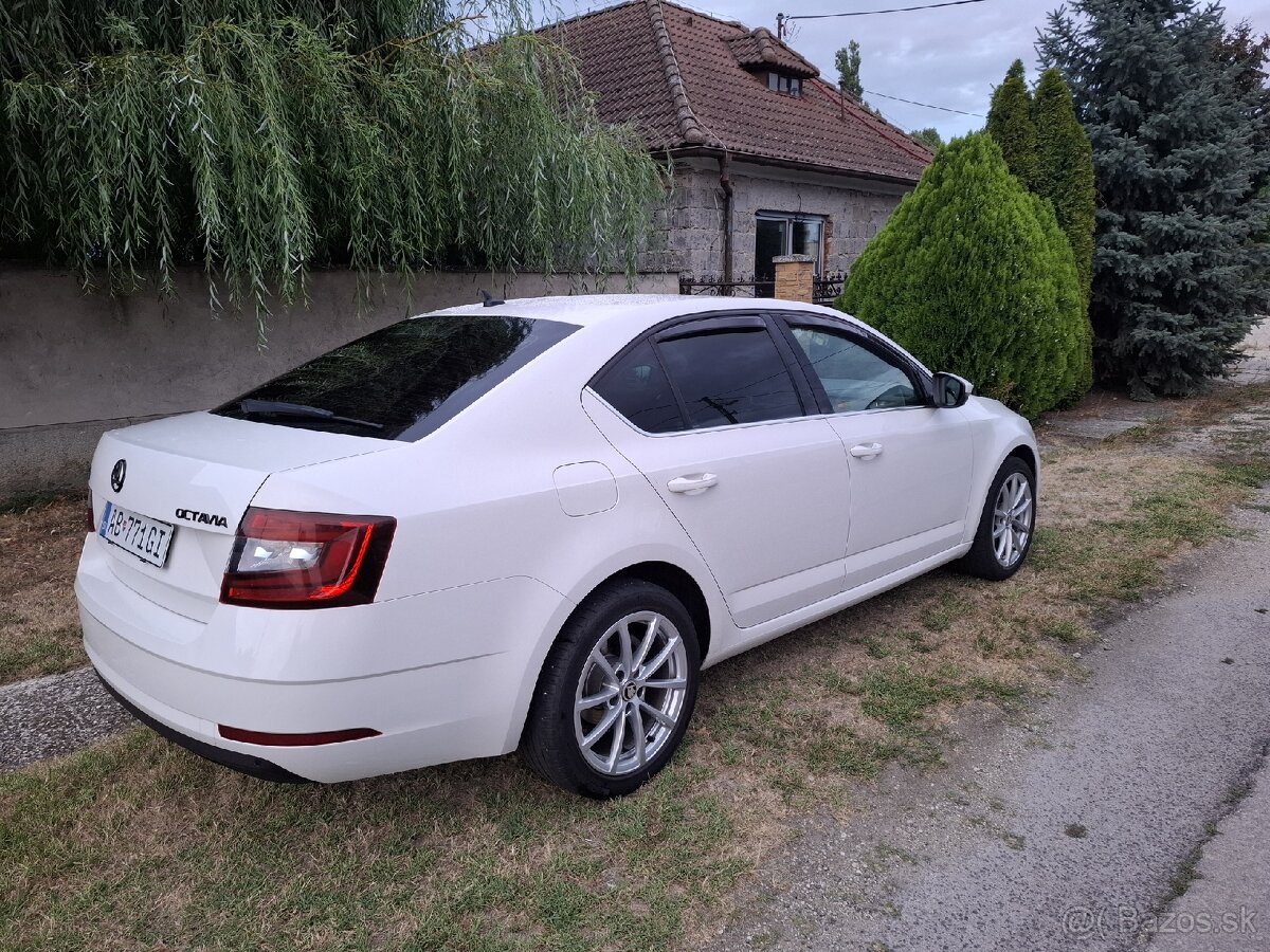 Predám krásnu octaviu 1.6tdi 85kw - 13