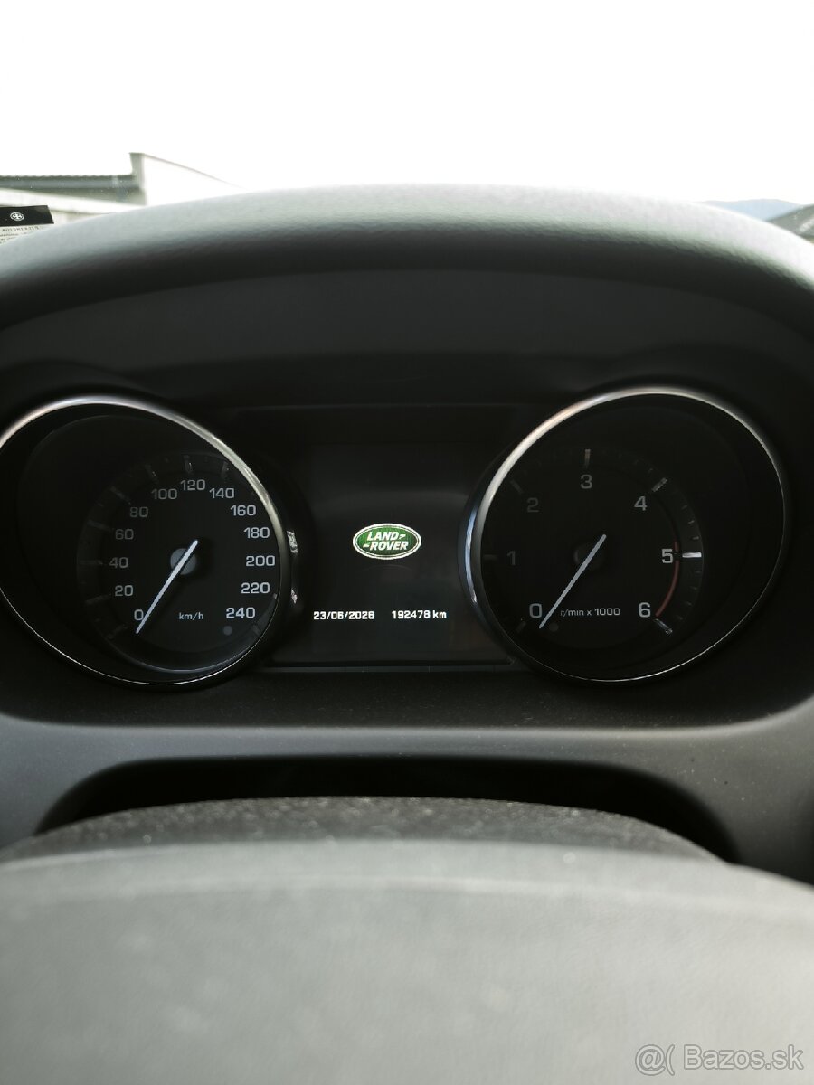 Land Rover Discovery Sport - 13