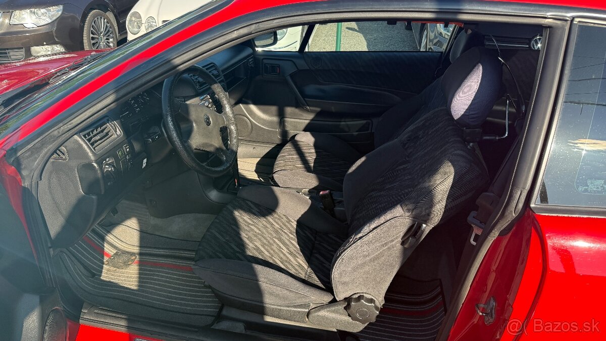 Opel Calibra 2,0 / 85KW, AUTOMAT - 13