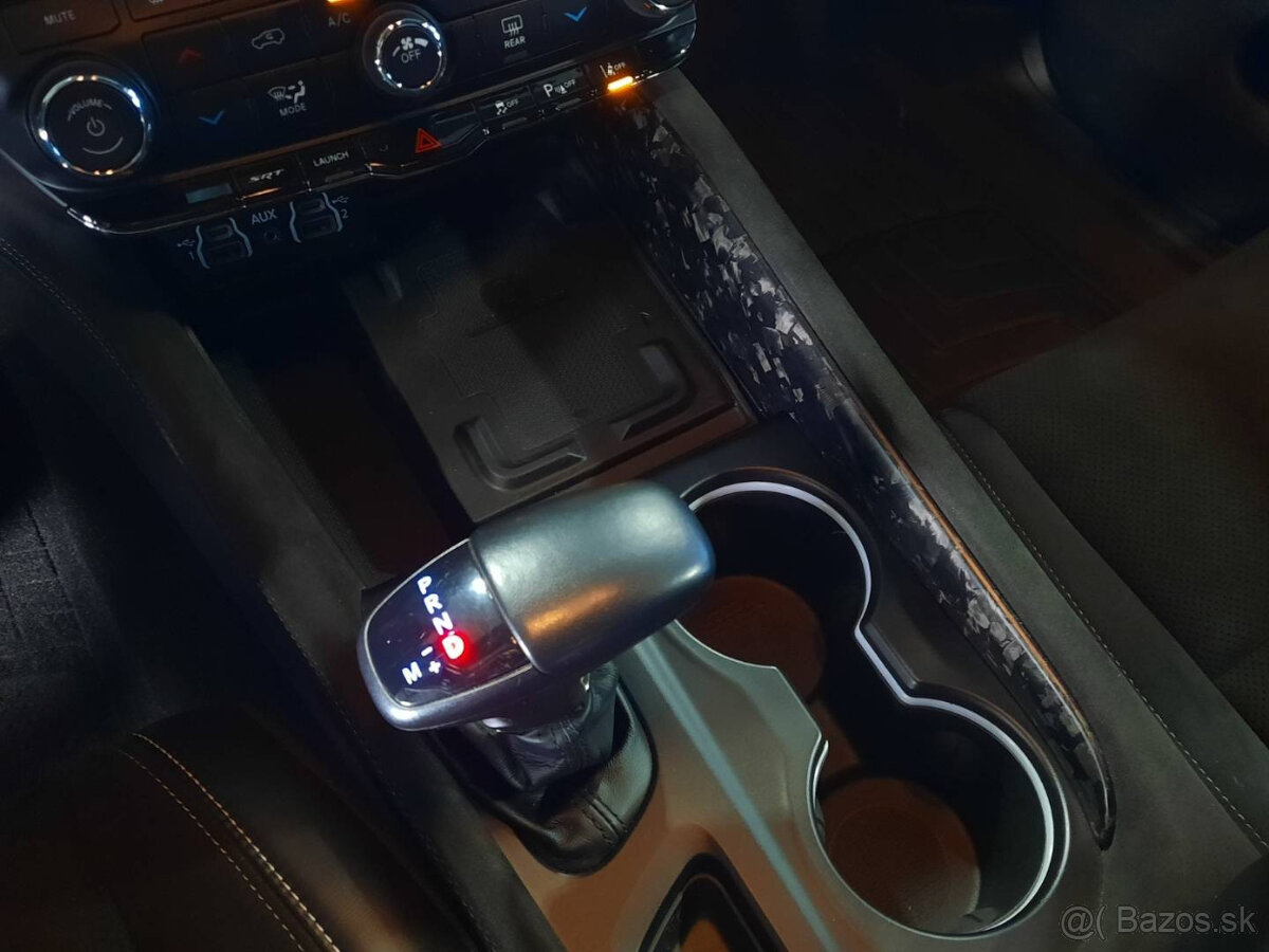 Dodge Durango SRT 6,4 V8 Hemi - 13