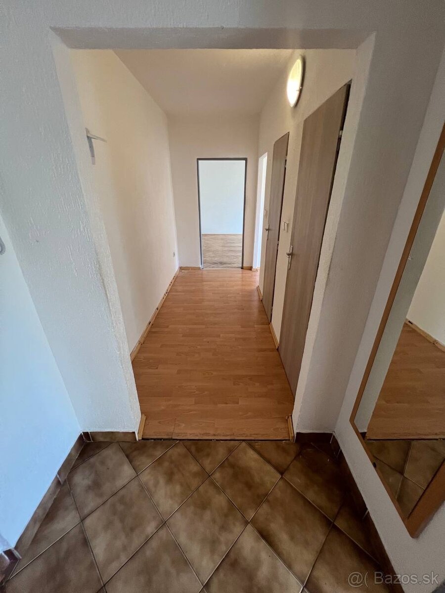 na predaj 3-izbový byt s balkónom - 13