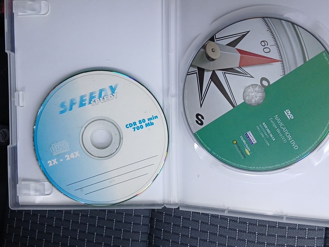 Rozpredam superb 2 dsg 2.0tdi - 13
