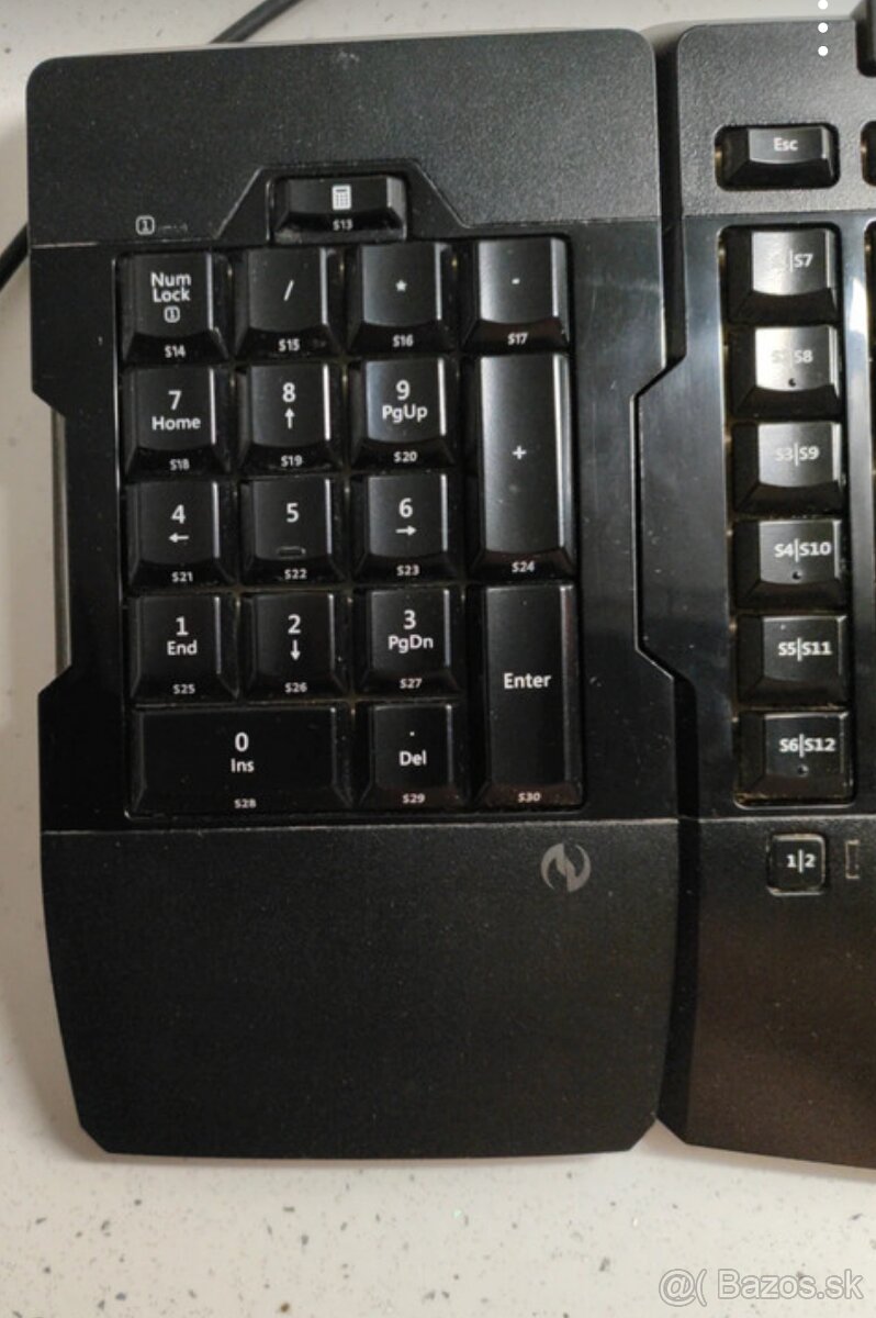 Corsair a Microsoft klávesnica - 13