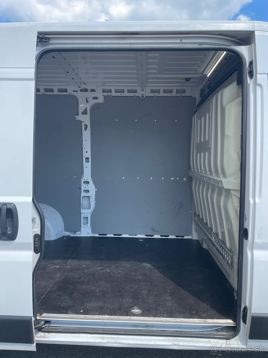 Peugeot Boxer 2.2 BlueHDi 2022 - 13