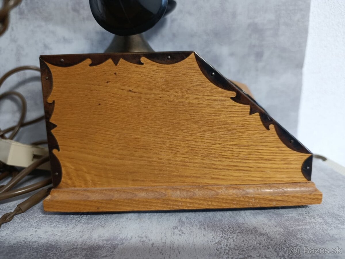 Starý retro telefon Tesla z roku 1979 Velice zachovalý, má č - 13