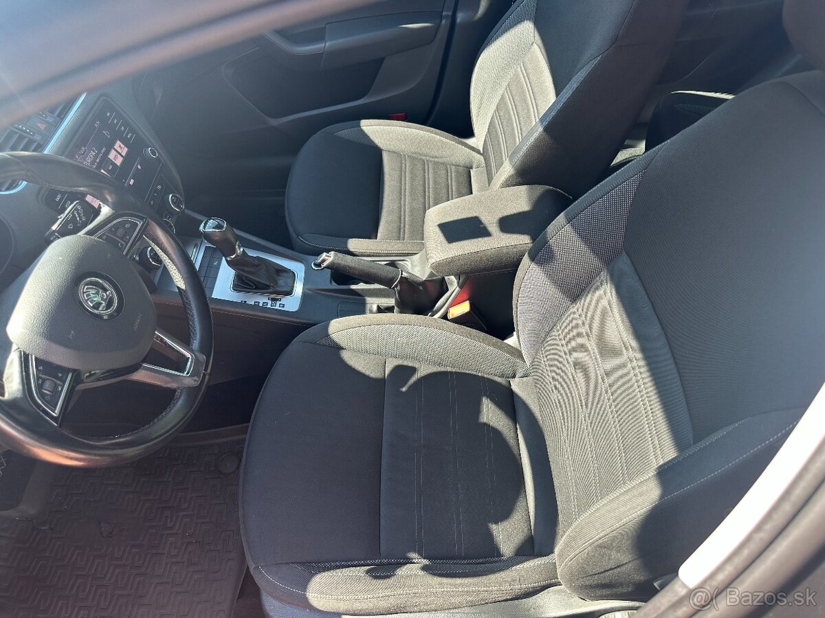 2017 Skoda Octavia Combi DSG - 13