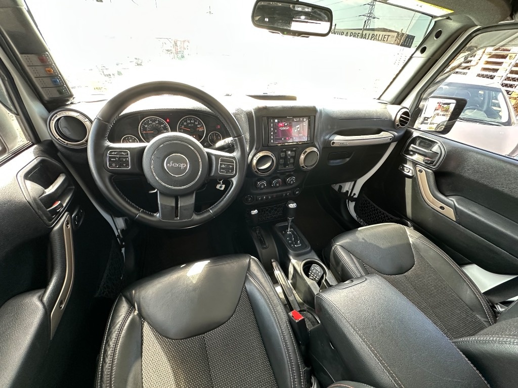 Jeep Wrangler Unlimited 75 Years Edition a/T - 13