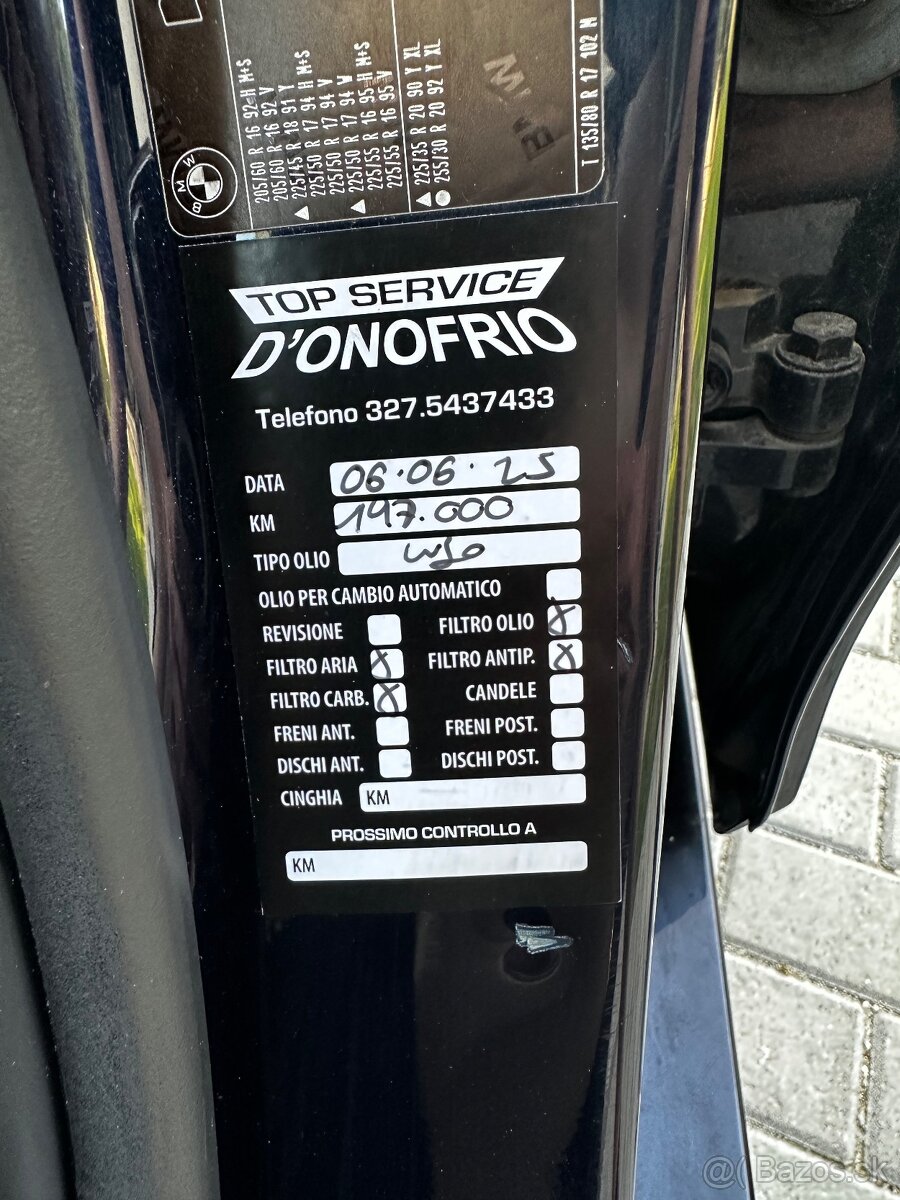 BMW 318d AT/8 2014 - 13