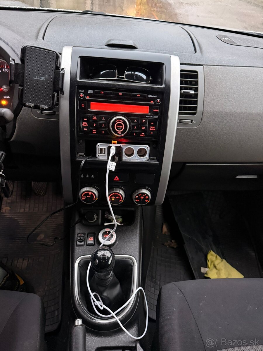 Predám havarovaný Nissan Xtrail - 13