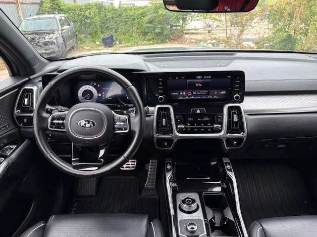 Kia Sorento 2.2 CRDi Platinum 7-miestna - 13