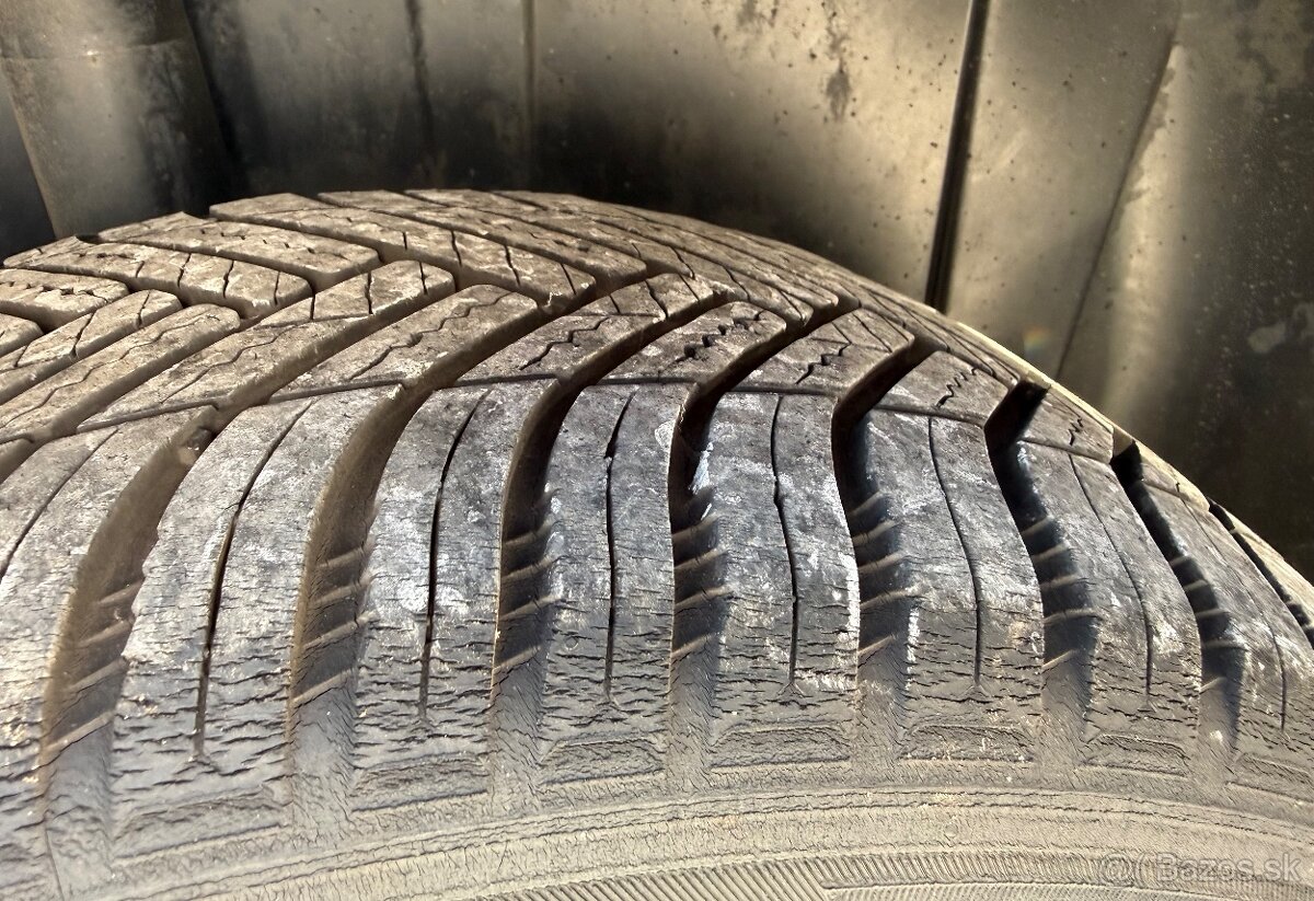 ŠKODA ROOMSTER 1.6 TDI - 13