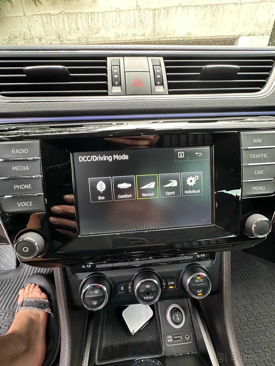 Škoda superb 3 L&K 140kw 4x4 - 13