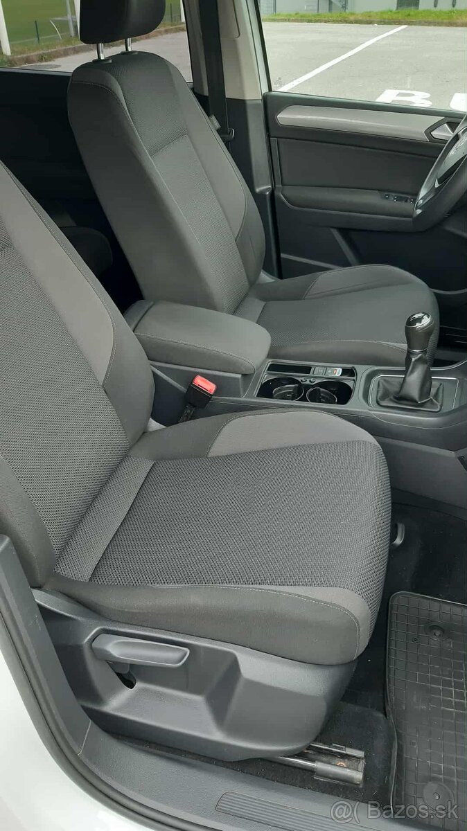 VW Touran 1.6 TDI - 13