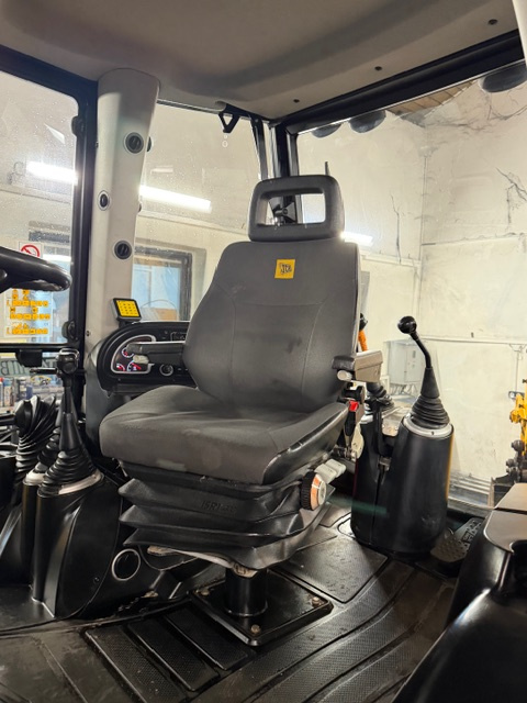 JCB 3CX traktorbáger - Možný odpočet DPH - 13