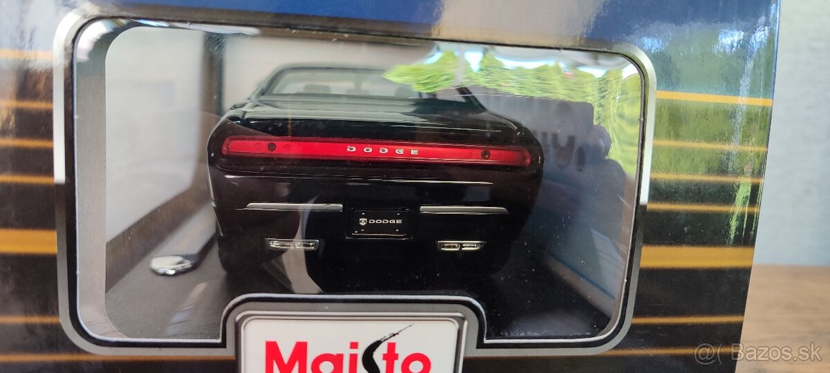 Maisto modely 1/18 - 13